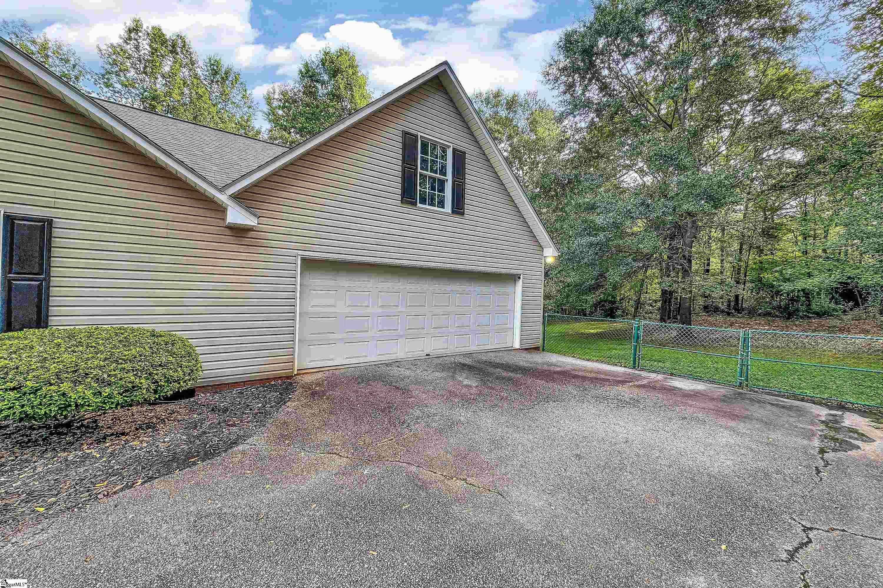 190 Waters Road Cowpens, SC 29330 - Photo 18 of 33