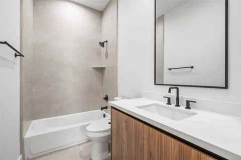 $2,650 | 104 Tolima Dove Street, Houston, TX 77022