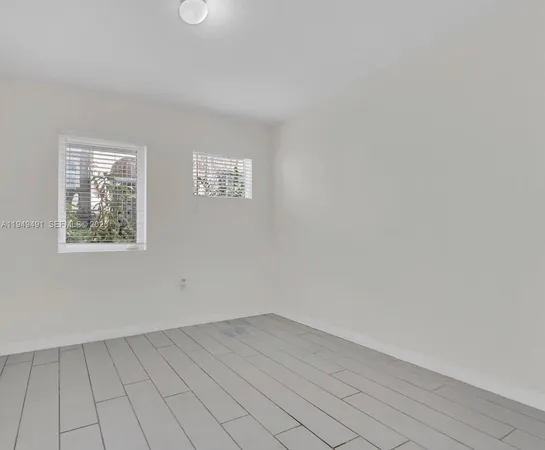 $1,800 | 740 Meridian Avenue, Unit 18, Miami Beach, FL 33139