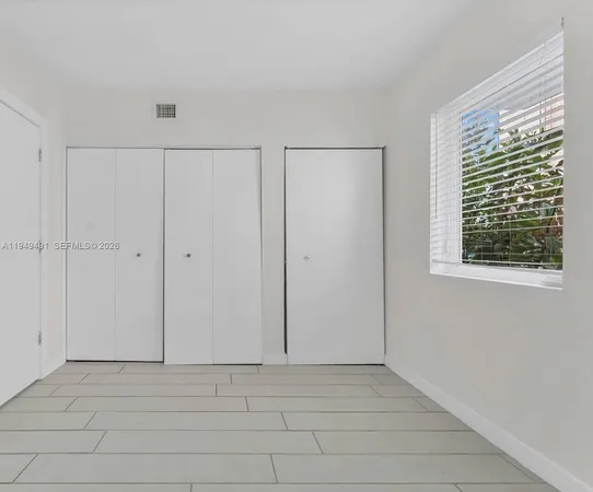 $1,800 | 740 Meridian Avenue, Unit 18, Miami Beach, FL 33139