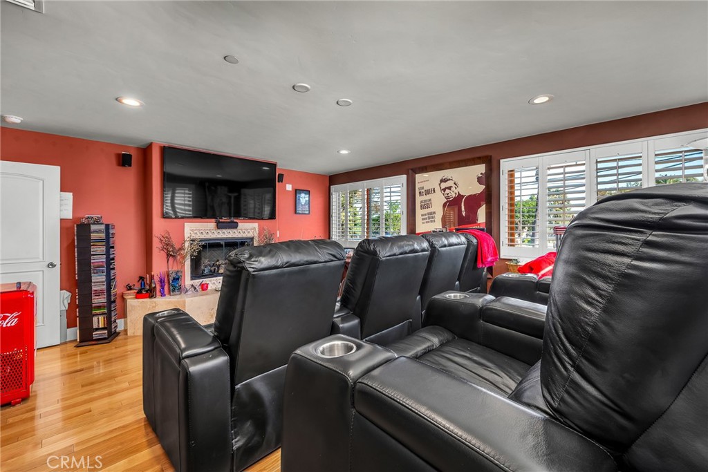 236 8th Street Seal Beach, CA 90740 - Photo 28 of 31