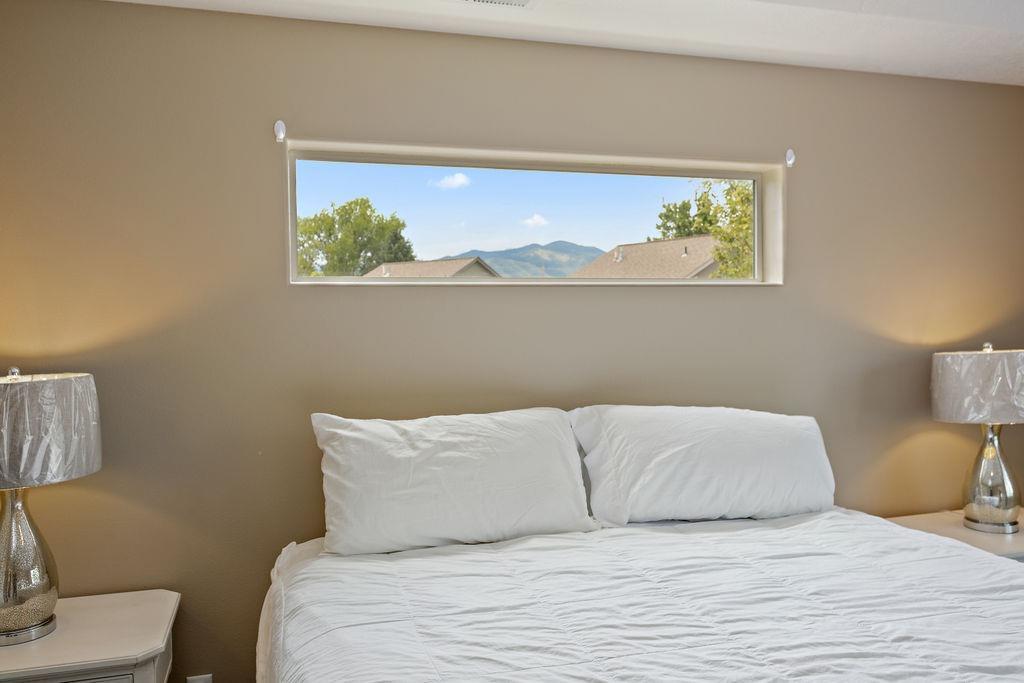 2160 Crestbrook Road, Unit 2 Medford, OR 97504 - Photo 20 of 29 Additional Photo