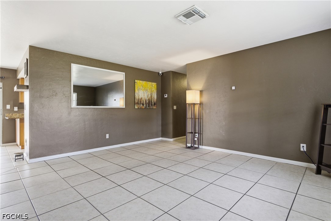 4960 20th Place Southwest Naples, FL 34116 - Photo 7 of 33 a view of an empty room