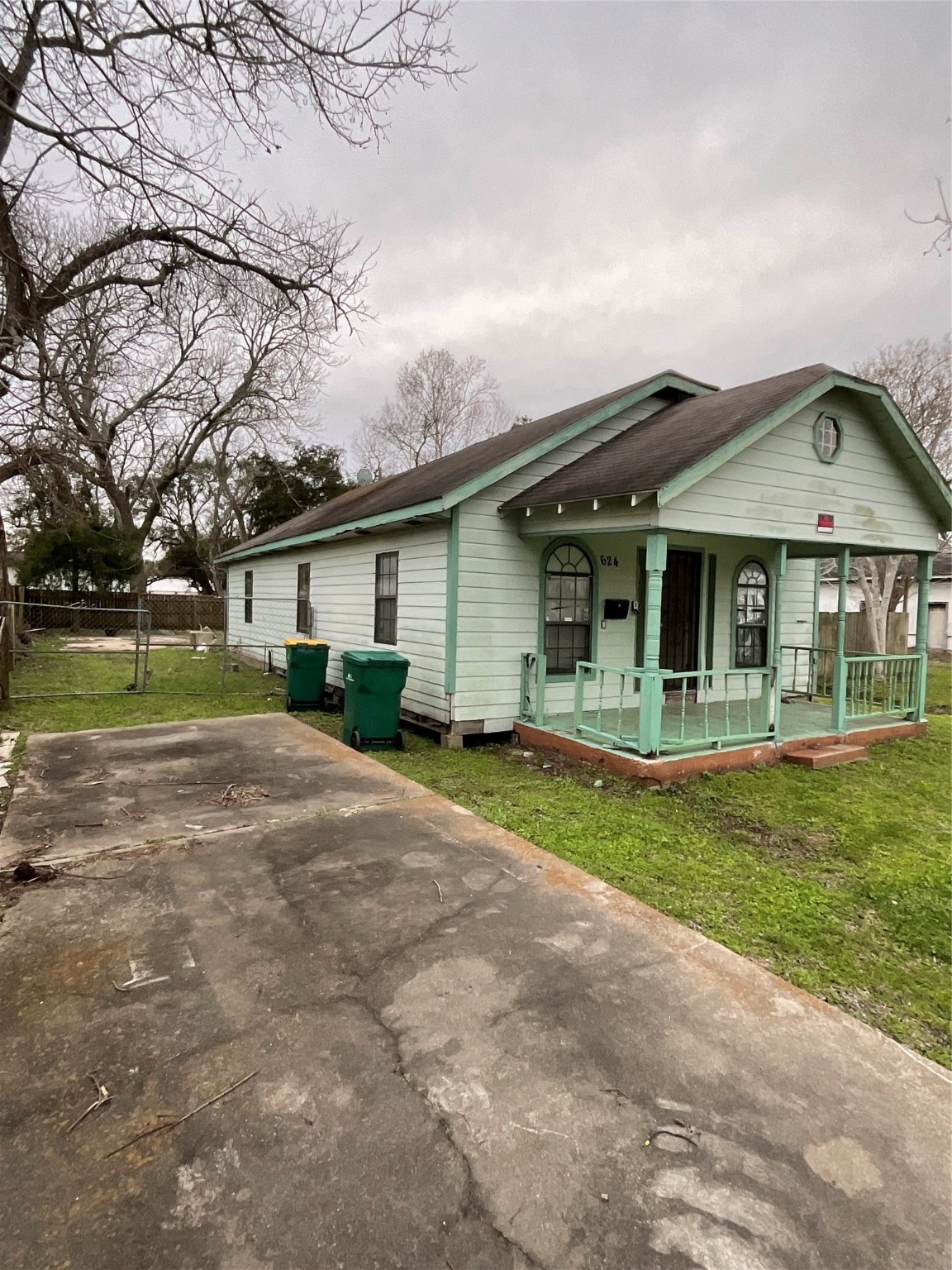 624 Rosedale Street La Marque, TX 77568 - Photo 4 of 32