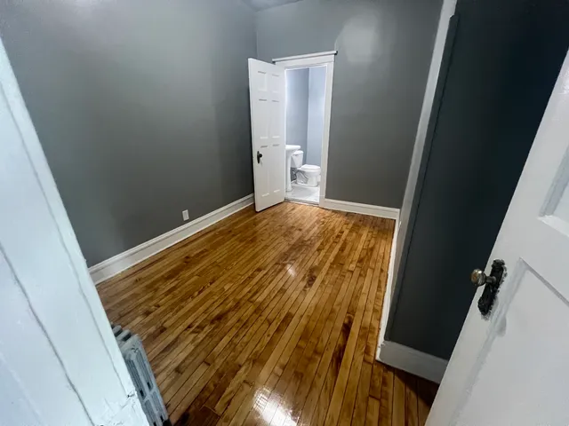 $2,400 | 4958 South Michigan Avenue, Unit 2S, Chicago, IL 60615