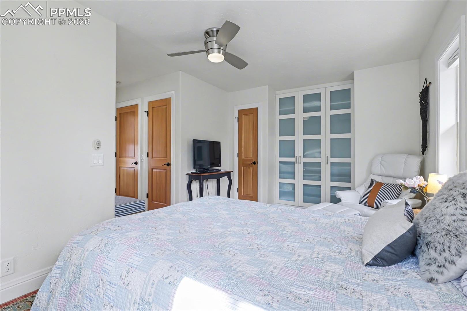 1702 1/2 West Cheyenne Road Colorado Springs, CO 80906 - Photo 14 of 29 Gallery Image 14