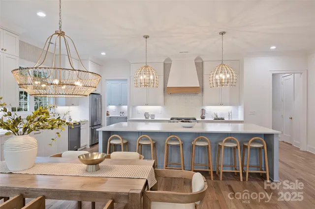 $1,325,000 | 522 Greystone Road, Charlotte, NC 28209