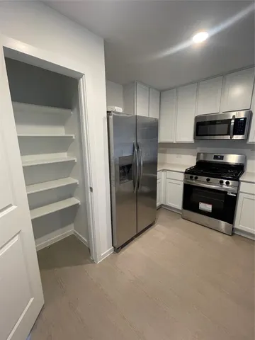 $1,950 | 112 Stran Street, Wharton, TX 77488