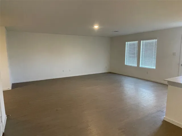 $1,950 | 112 Stran Street, Wharton, TX 77488