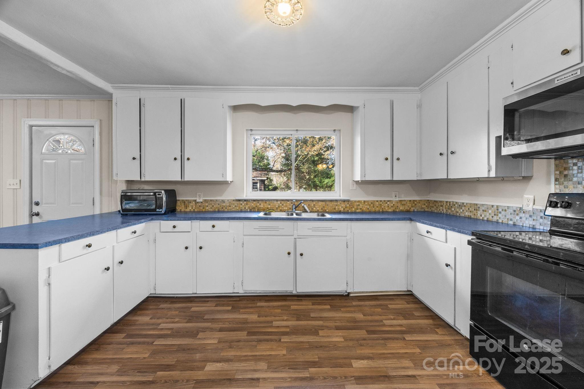 7010 Monroe Road Charlotte, NC 28212 - Photo 12 of 36