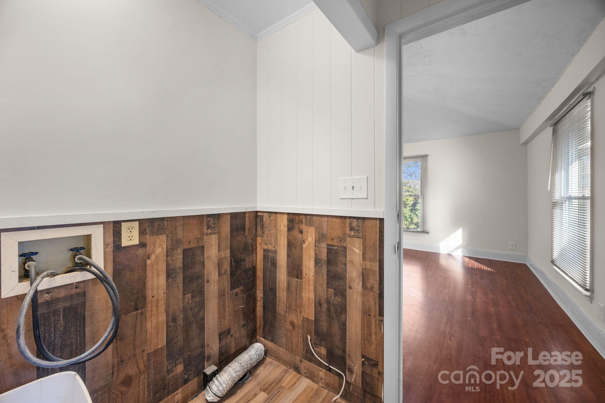 7010 Monroe Road Charlotte, NC 28212 - Photo 9 of 36