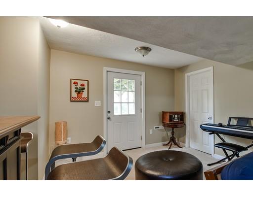 28 Burning Tree Road Natick, MA 01760 - Photo 12 of 14 Gallery Image 12