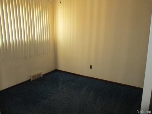 21731 Ridgedale Street Oak Park, MI 48237 - Photo 12 of 14