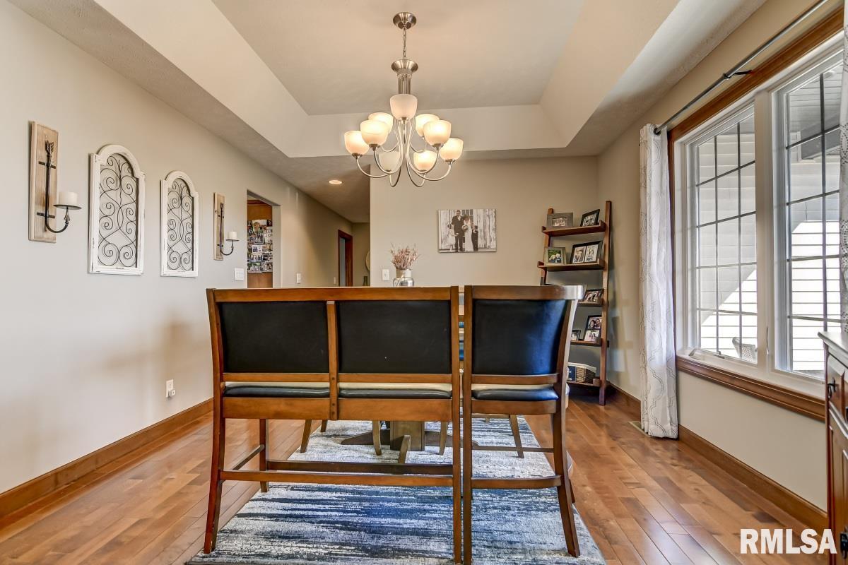 23402 Covered Bridge Road Athens, IL 62613 - Photo 17 of 40 Gallery Image 17