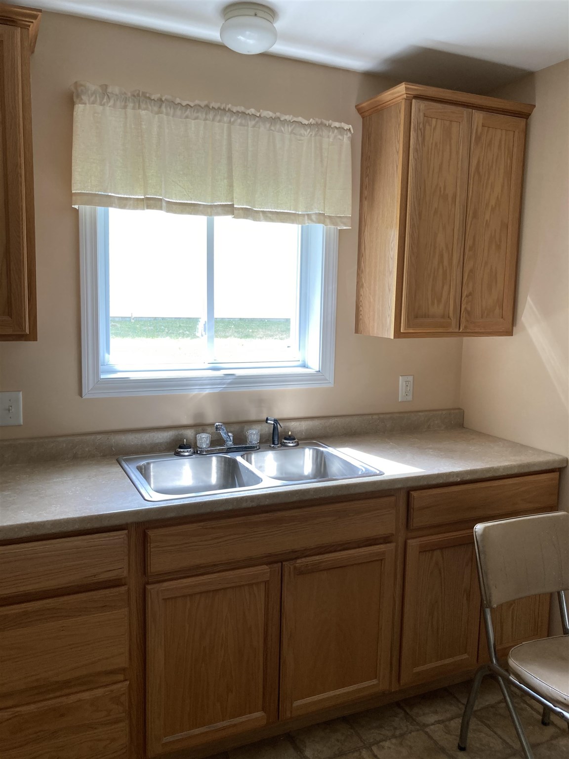 55 North Spring Street Concord, NH 03301 - Photo 3 of 29