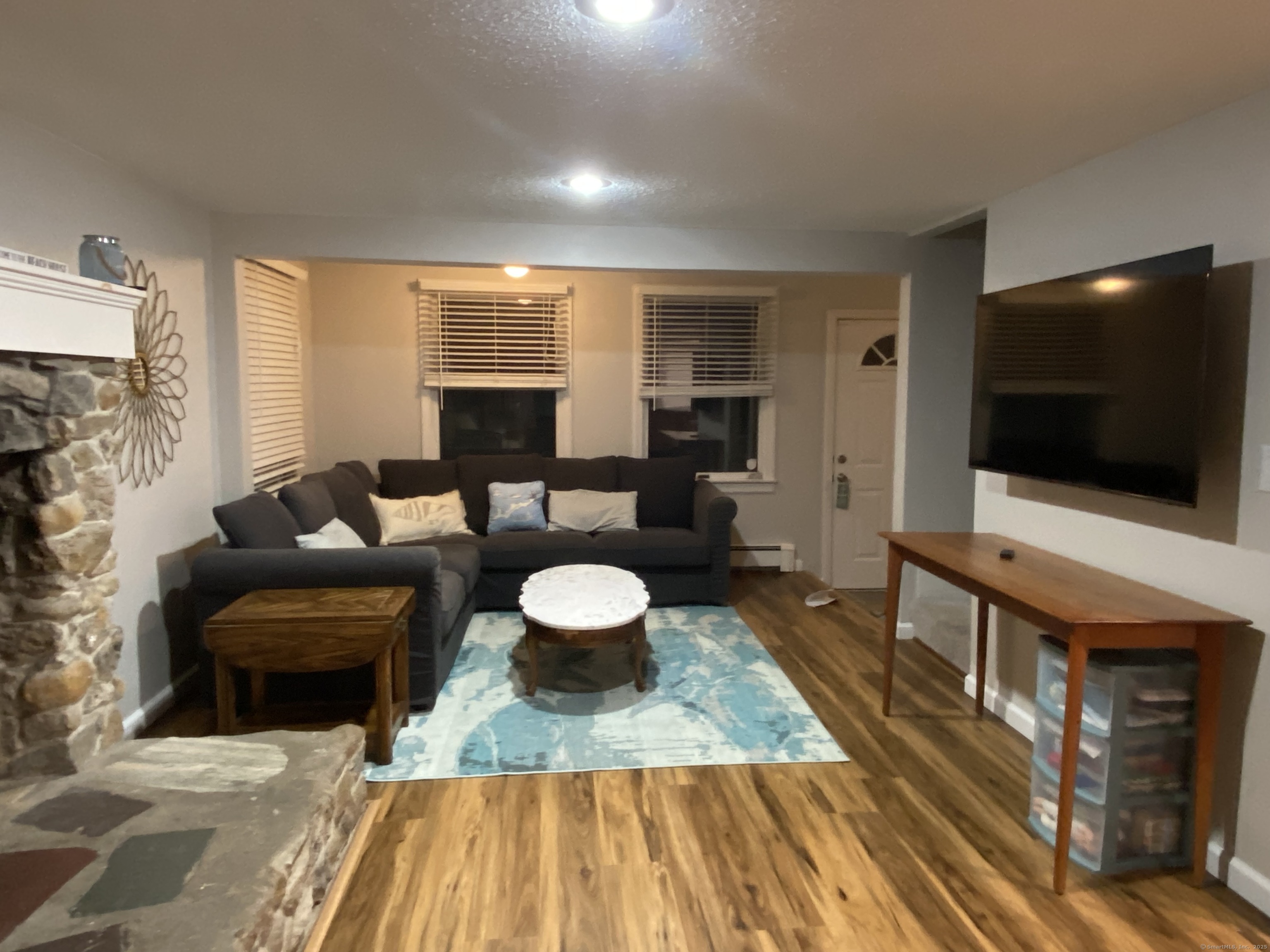 142 Old Black Point Road East Lyme, CT 06357 - Photo 2 of 12 Gallery Image 2