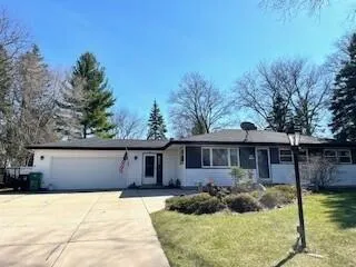 $399,900 | N51-w15819 N51-w15819 Fair Oak Parkway Parkway, Menomonee Falls, WI 53051