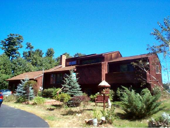83 Nottingham Road Raymond, NH 03077 - Photo 1 of 5