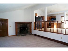 83 Nottingham Road Raymond, NH 03077 - Photo 4 of 5