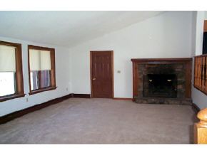 83 Nottingham Road Raymond, NH 03077 - Photo 5 of 5