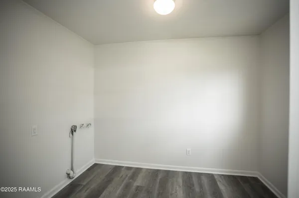 $1,375 | 408 Martin Luther King Jr Drive, Lafayette, LA 70501