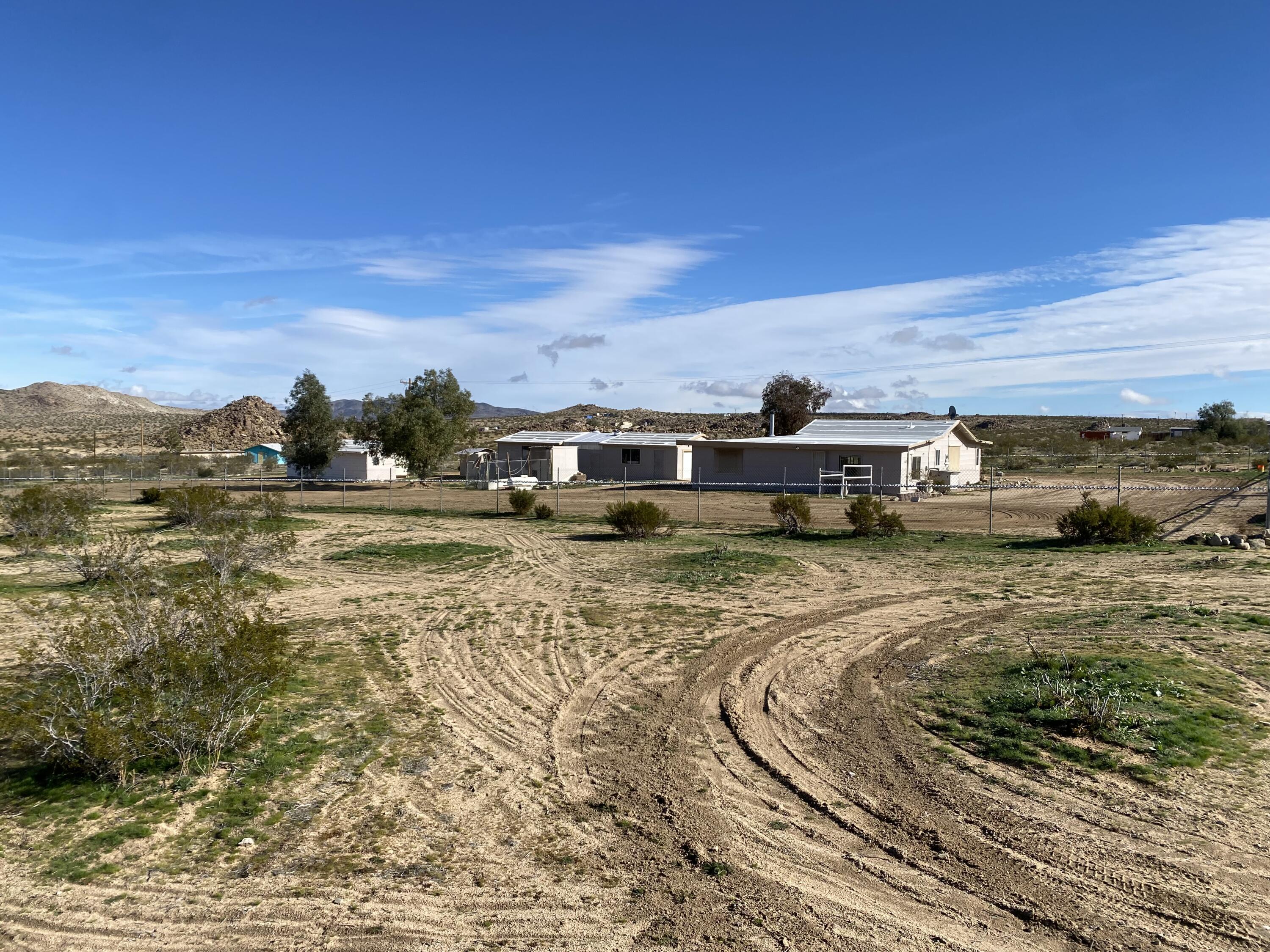 52020 Joshua Tree Road Johnson Valley, CA 92285 - Photo 3 of 49 IMG_7063