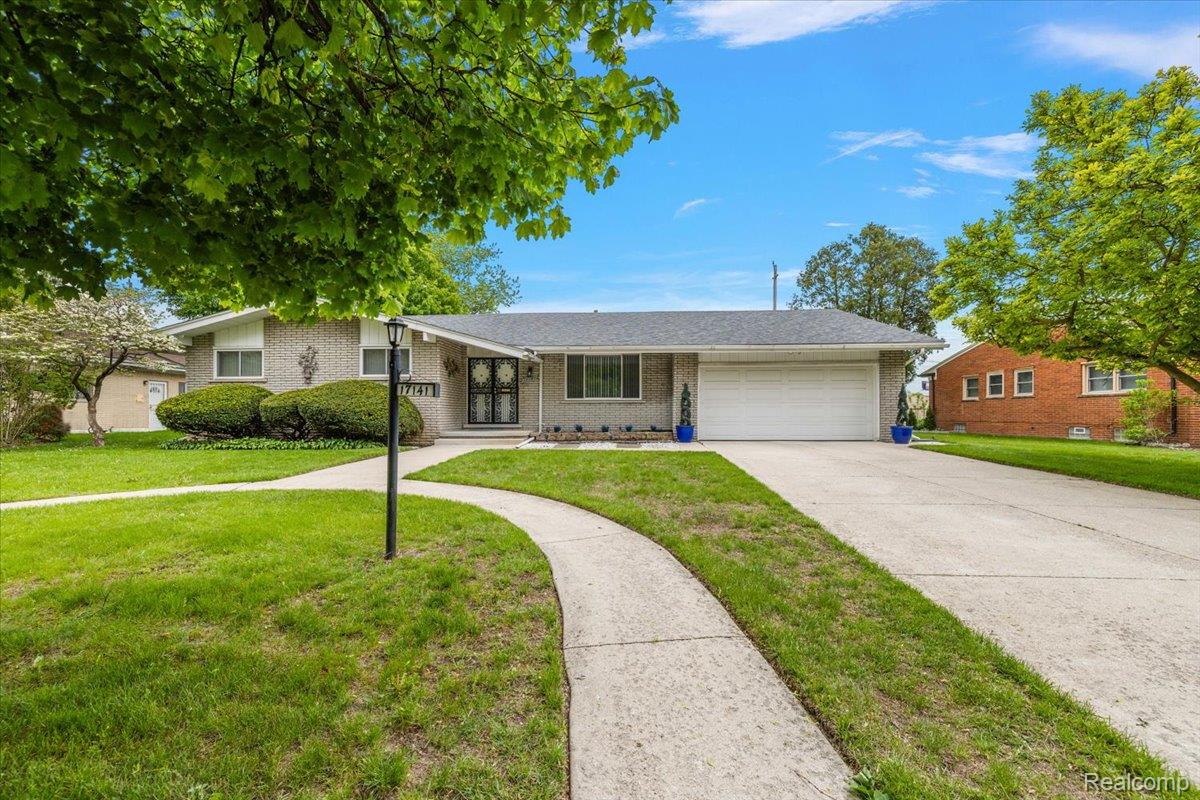 17141 Westhampton Road Southfield, MI 48075 - Photo 1 of 42 02-17141 Westhampton -2.jpg