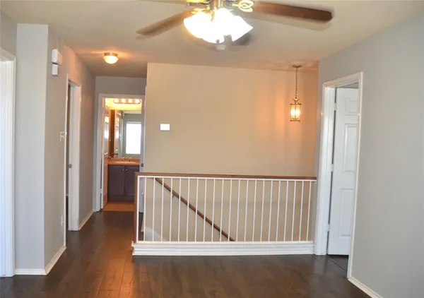 $1,800 | 218 Baldwin Street, Hutto, TX 78634