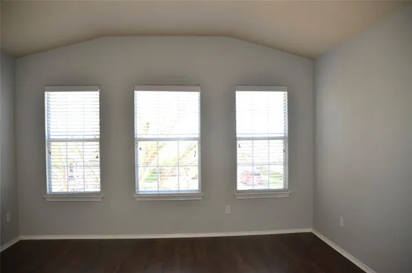 $1,800 | 218 Baldwin Street, Hutto, TX 78634