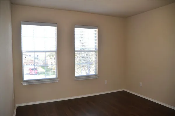 $1,800 | 218 Baldwin Street, Hutto, TX 78634