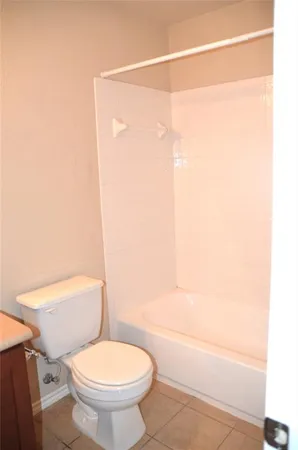 $1,800 | 218 Baldwin Street, Hutto, TX 78634