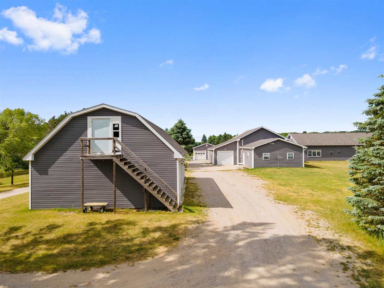17425 Fowler Road Lake Ann, MI 49650 - Photo 9 of 48 1889670-8.JPG