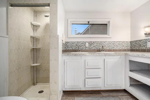 $185,000 | 1620 North Edwards Street, Kalamazoo, MI 49007