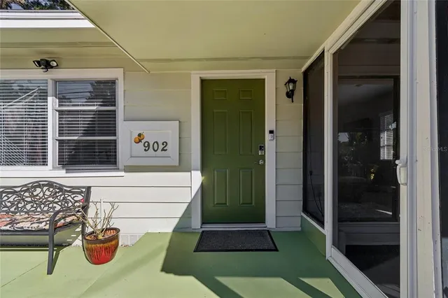 $450,000 | 902 Beltrees Street, Dunedin, FL 34698