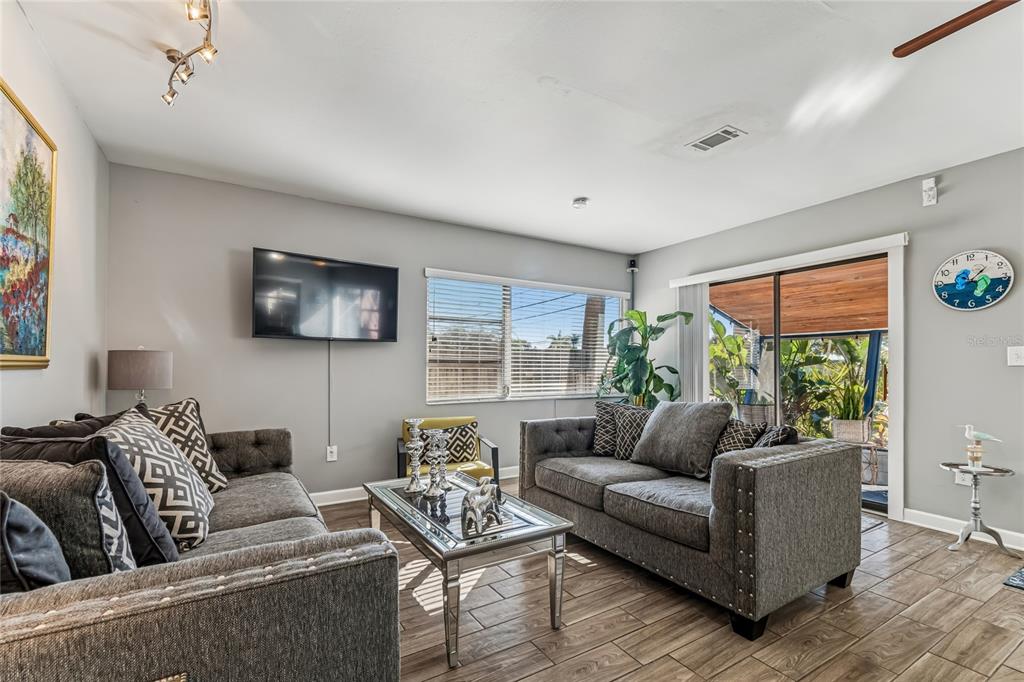 902 Beltrees Street Dunedin, FL 34698 - Photo 16 of 61