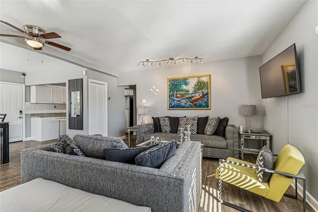 $450,000 | 902 Beltrees Street, Dunedin, FL 34698