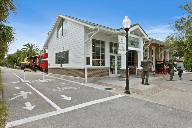 $450,000 | 902 Beltrees Street, Dunedin, FL 34698