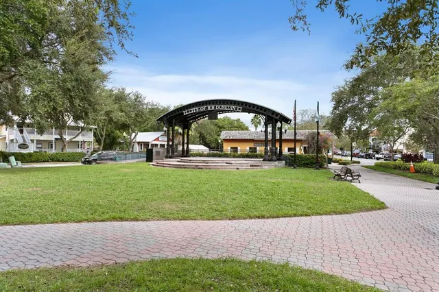 $450,000 | 902 Beltrees Street, Dunedin, FL 34698