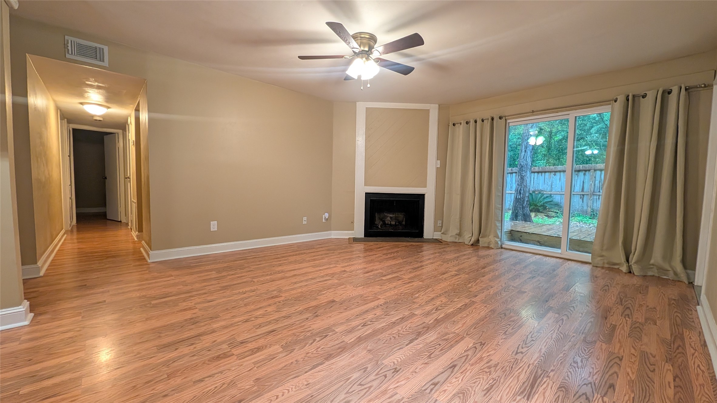 9 Raccoon Lane Spring, TX 77380 - Photo 10 of 25