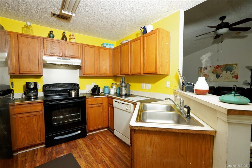 8224 Reames Road Charlotte, NC 28216 - Photo 11 of 33 Gallery Image 11