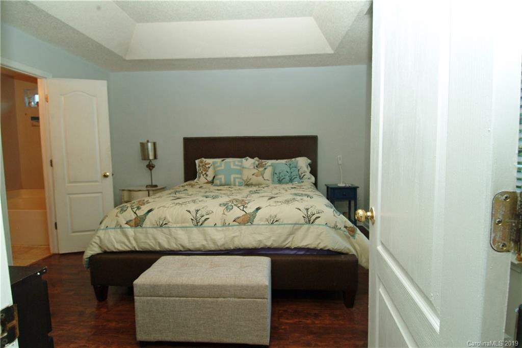 8224 Reames Road Charlotte, NC 28216 - Photo 15 of 33 Gallery Image 15