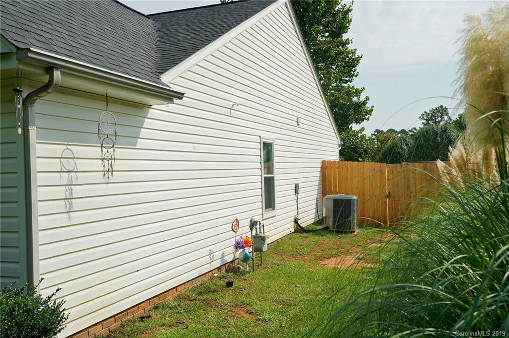 8224 Reames Road Charlotte, NC 28216 - Photo 28 of 33 Gallery Image 28