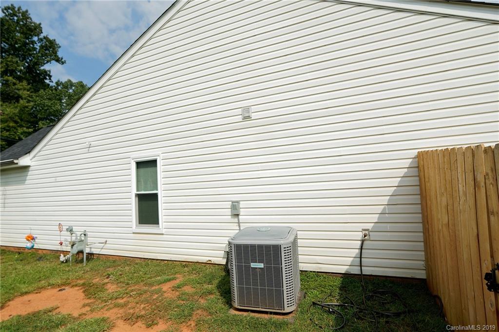8224 Reames Road Charlotte, NC 28216 - Photo 29 of 33 Gallery Image 29