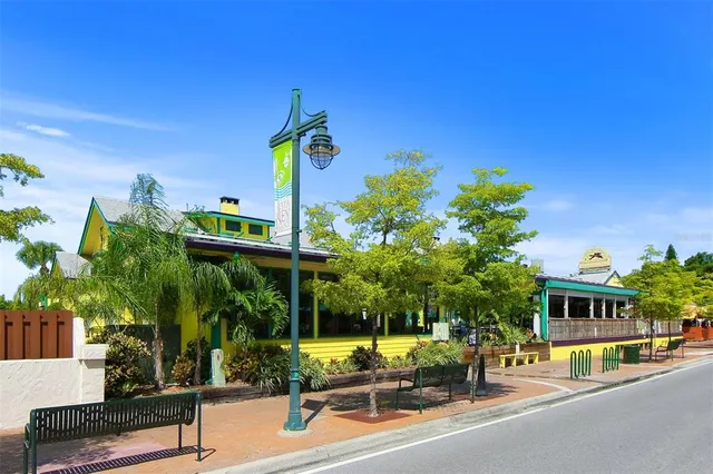 $4,000 | 8770 Midnight Pass Road, Unit 402B, Sarasota, FL 34242