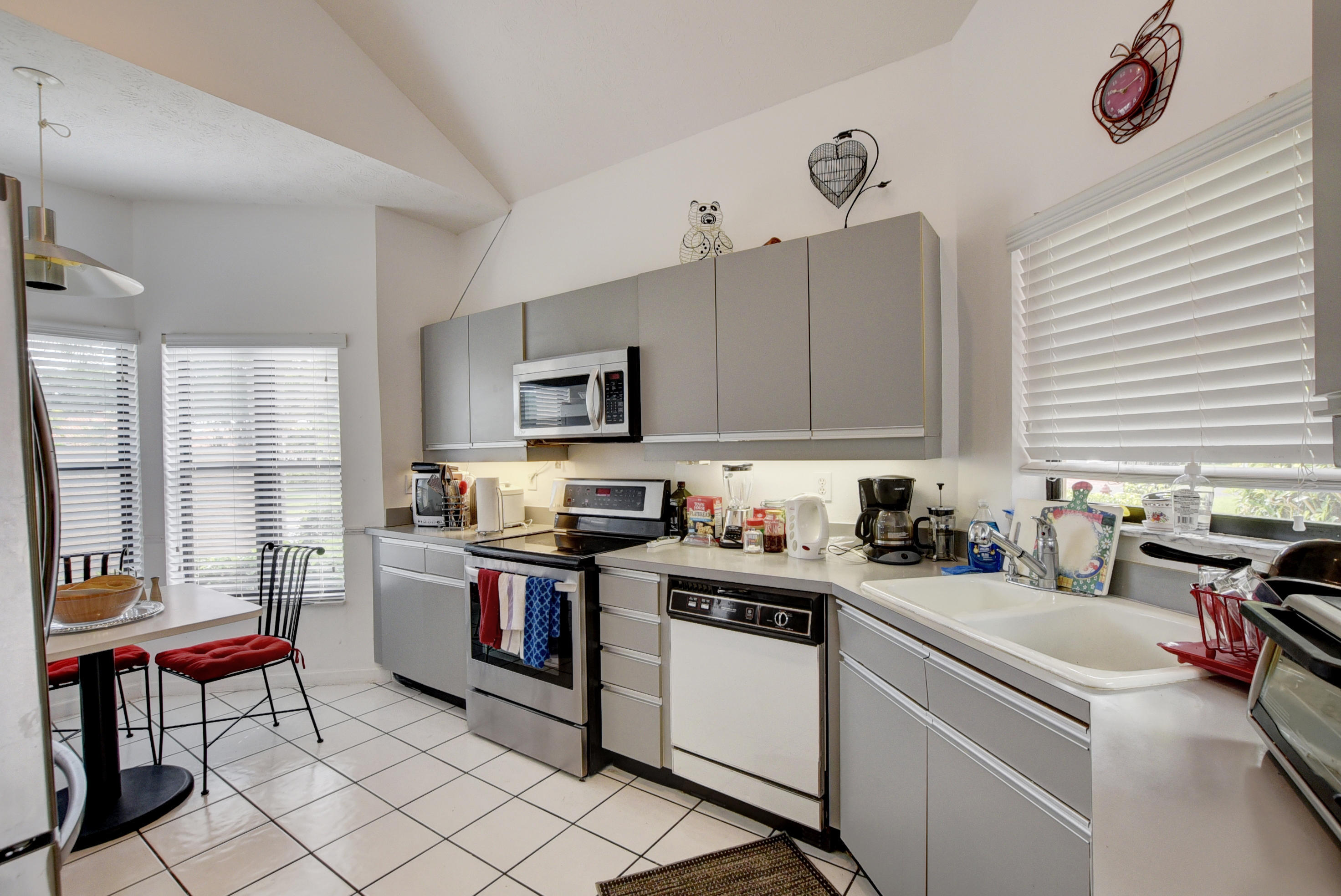22667 Meridiana Drive Boca Raton, FL 33433 - Photo 11 of 40 11_ebf_0626and4more