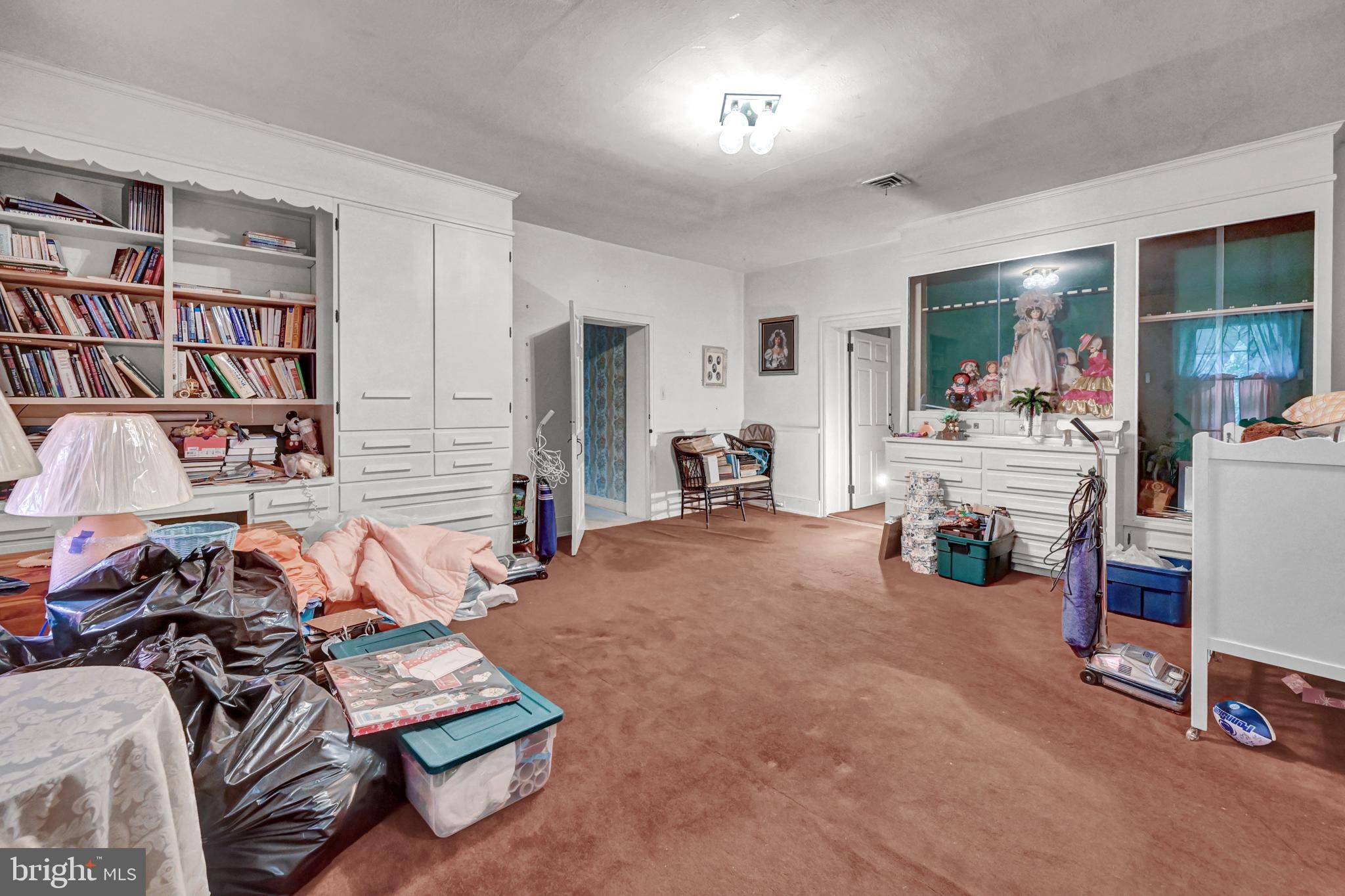 225 Moul Avenue Hanover, PA 17331 - Photo 14 of 81 a room with furniture and a book shelf