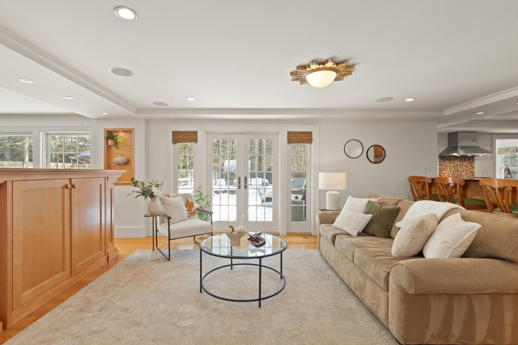 30 Underhill Road Lynnfield, MA 01940 - Photo 21 of 39 a living room with furniture and a large window