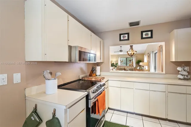 $325,000 | 6710 South Parkway Drive, Unit 311, Margate, FL 33068