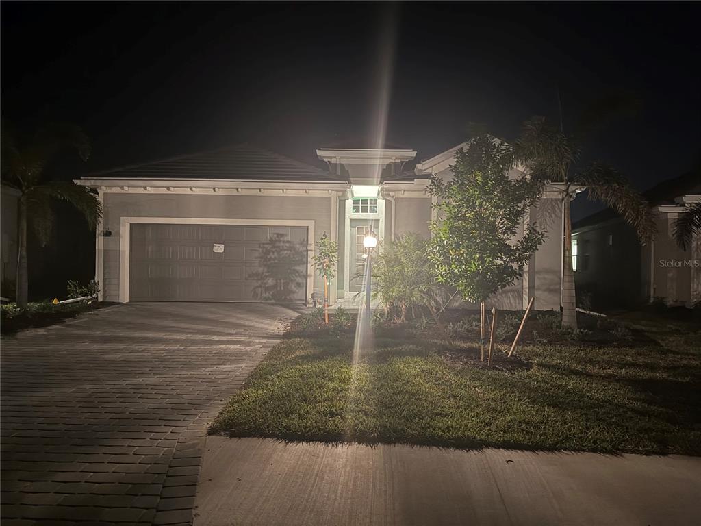 19112 Cherrystone Way Lakewood Ranch, FL 34211 - Photo 1 of 1 a front view of a house