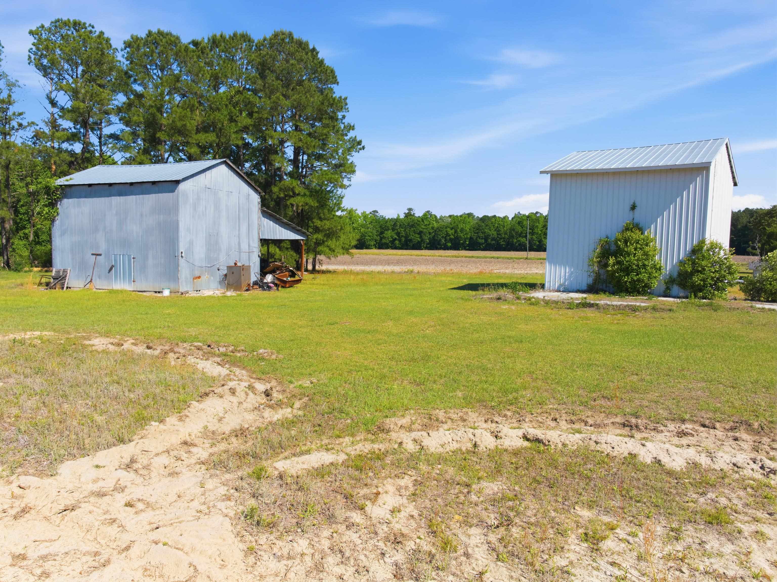 9475 Lake Swamp Road Nichols, SC 29581 - Photo 6 of 36